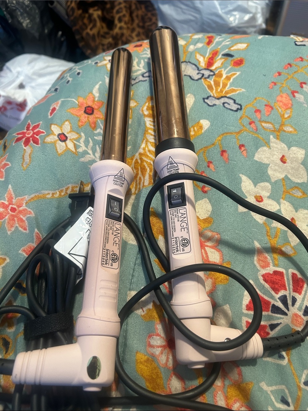 L'AGENCE Pink Ceramic Barrel Curling Iron Duo